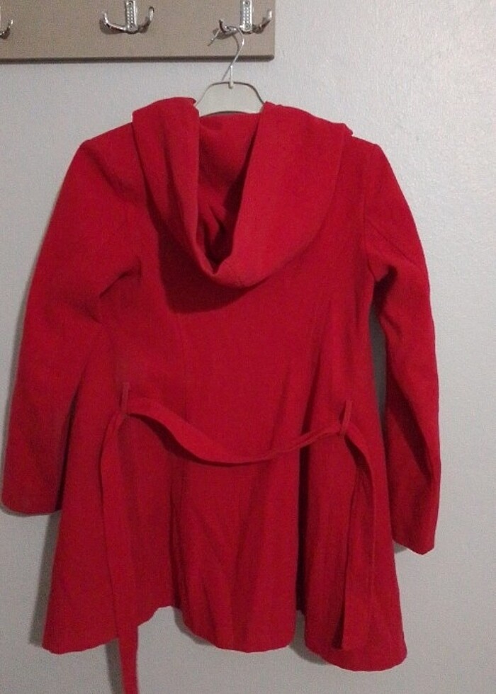 Kaşe  kırmızı kaban  çok iyi durumda - Görsel 4