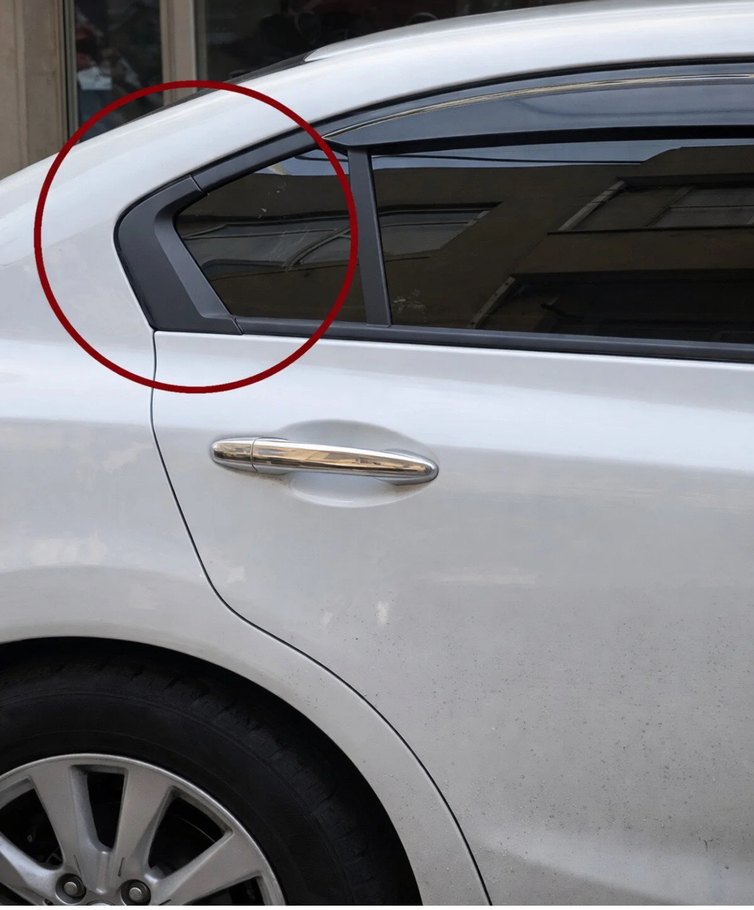 Honda Civic FB7 Sağ Arka Kelebek Cam Yan Plastik  ABS Parlak - Görsel 2