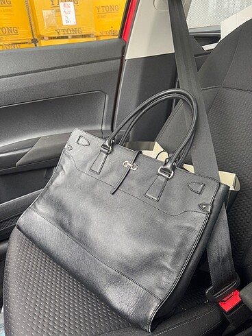 Ferragamo çanta
