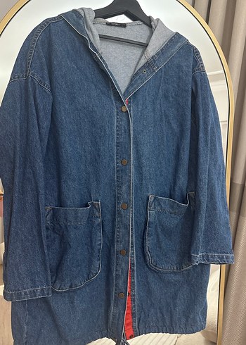 Düğmeli Kapüşonlu Mavi Denim Ceket