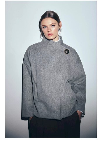 Zara Yüksek Yakalı Kavan - Görsel 2