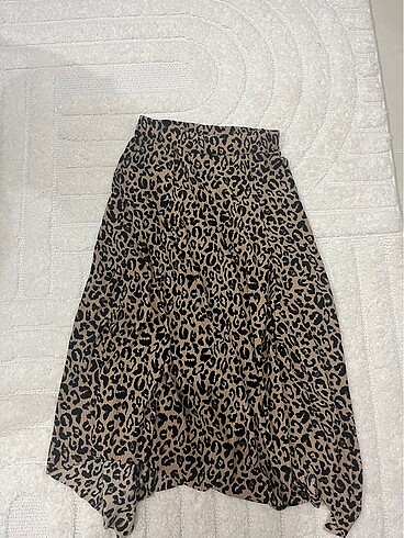 Trendyol leoparlı etek