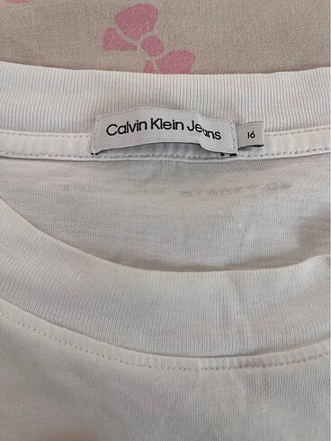 16-17 Yaş Beden Calvin Klein Erkek Cocuk Tshirt