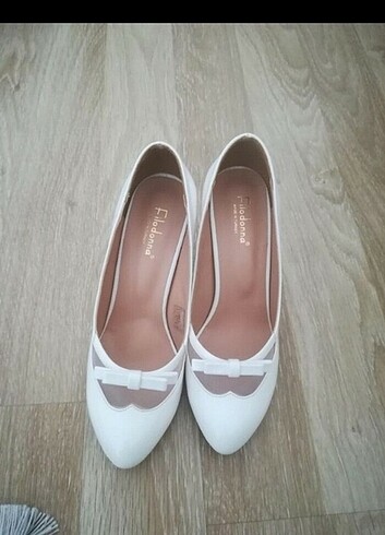 39 numara beyaz ayakkabı - Görsel 3