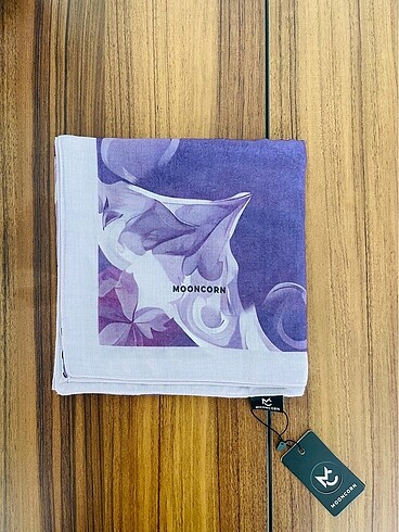 Diğer Mor Desenli Ve Pamuklu Eşarp