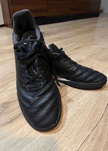 Siyah Erkek Futbol Ayakkabısı Bağcıklı