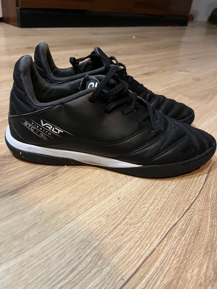 Siyah Erkek Futbol Ayakkabısı Bağcıklı - Görsel 2