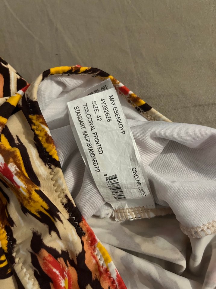 Bohem Çok Renkli Mayo ve Deniz Şortu - Görsel 3