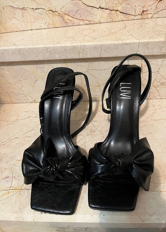 Topuklu ayakkabı - Görsel 2