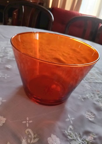 Paşabahçe Koyu Turuncu Cam Vazo