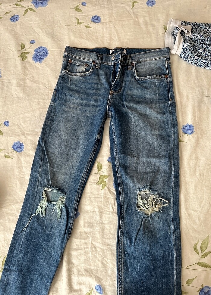 Yırtık pantolon - Görsel 2