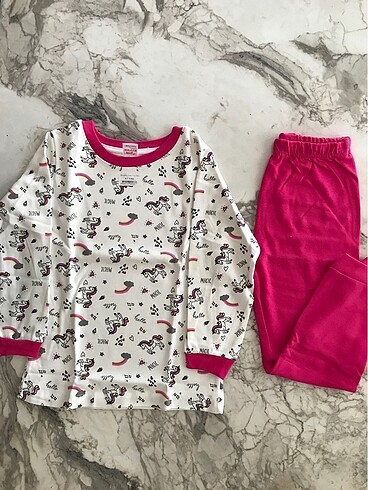 Diğer Çoçuk pijama takımı üst kalite