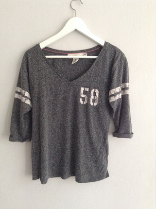 H&M tshirt 