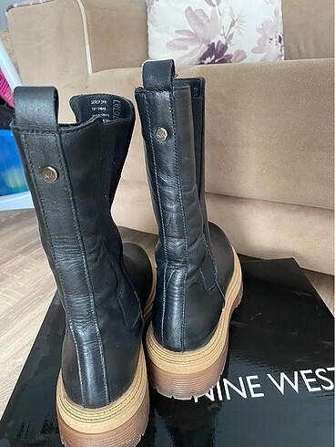 Nine West Bot sadece 1 kez giyildi