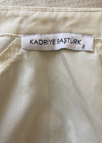 Kadriye Baştürk krem gömlek
