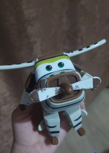 Beyaz Kanatlı Mini Aksiyon Figürü