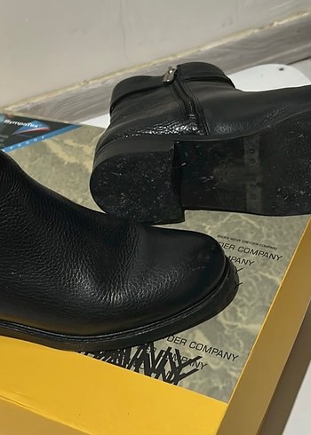 Klasik Siyah Deri Bot - Görsel 4