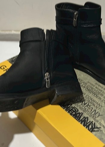 Klasik Siyah Deri Bot - Görsel 3