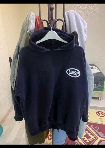 Bershka Siyah Kapüşonlu Rahat Kesim Sweatshirt