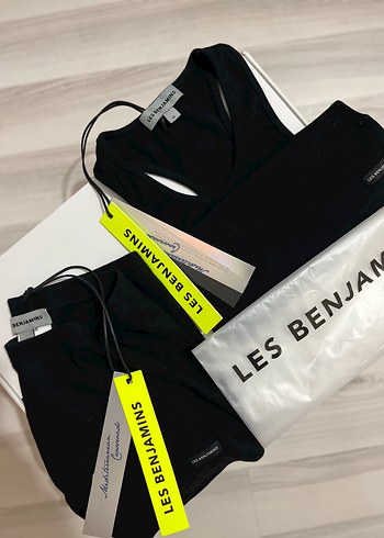 Les Benjamins Siyah Sort Atlet Takim