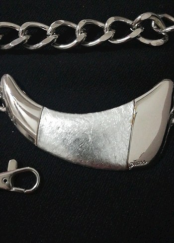 Gümüş rengi guess kemer - Görsel 8