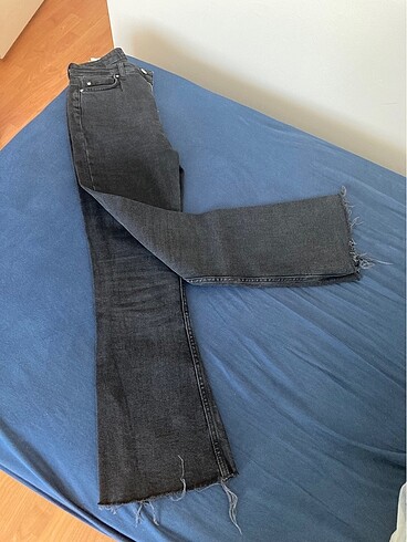 Trendyol & Milla Flare jean