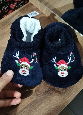 LC Waikiki Yılbaşı temalı ev ayakkabısı