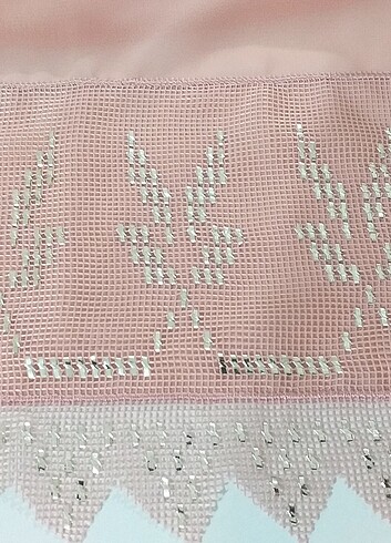 Beden pembe Renk Tel kırma baş örtüsü