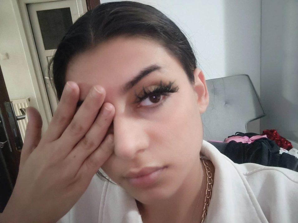 Fox Eye Kim K Islak Efektli Kirpik - Görsel 3