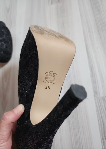 Siyah Dantel Detaylı Yüksek Topuklu Abiye Ayakkabı - Görsel 5