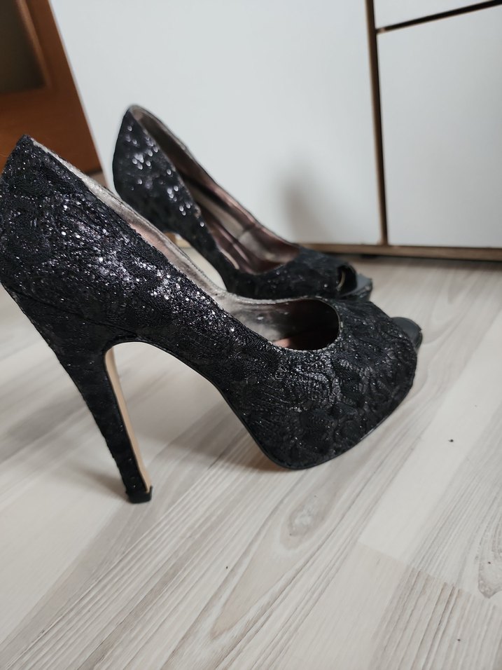 Siyah Dantel Detaylı Yüksek Topuklu Abiye Ayakkabı - Görsel 3
