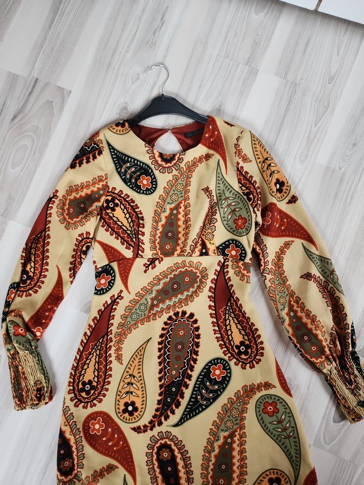 zara sırt dekolteli Kadın Elbise - Görsel 4