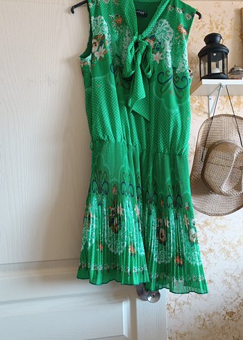 Yeşil Bohem Desenli dizlerde ucuş uçuş harika elbise - Görsel 6