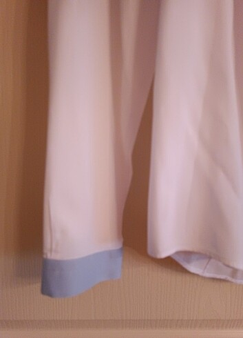 Kol agzı ve yakası mavi manşetli gömlek - Görsel 2