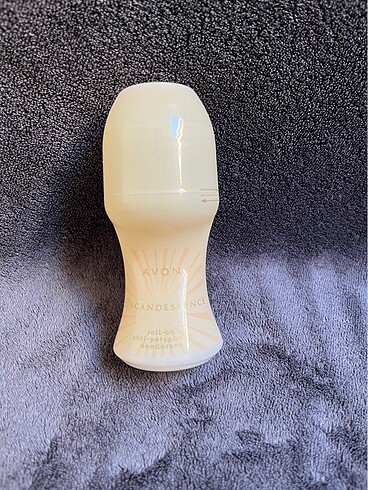 Avon avon incandessence roll on