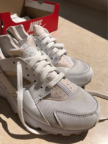 Nike NIKE HUARACHE