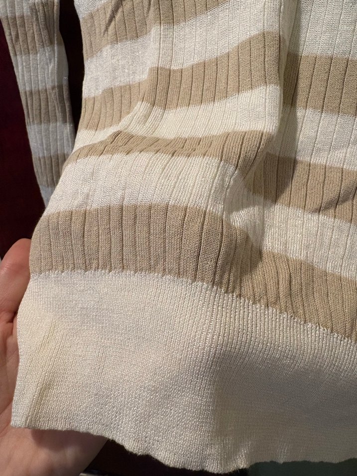 V Yaka Bej Çizgili Kadın Triko - Görsel 3