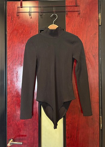 Siyah Yüksek Yakalı Body - Görsel 2