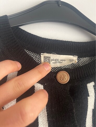 universal Beden Zebra desenli Düğmeli kısa hırka