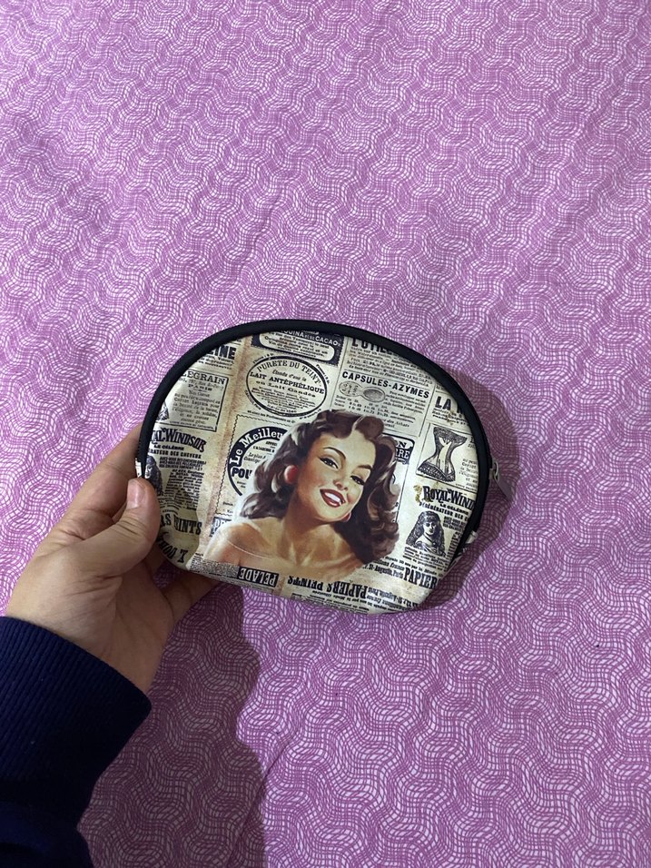 Fermuarlı Vintage Kadın Makyaj Çantası - Görsel 3