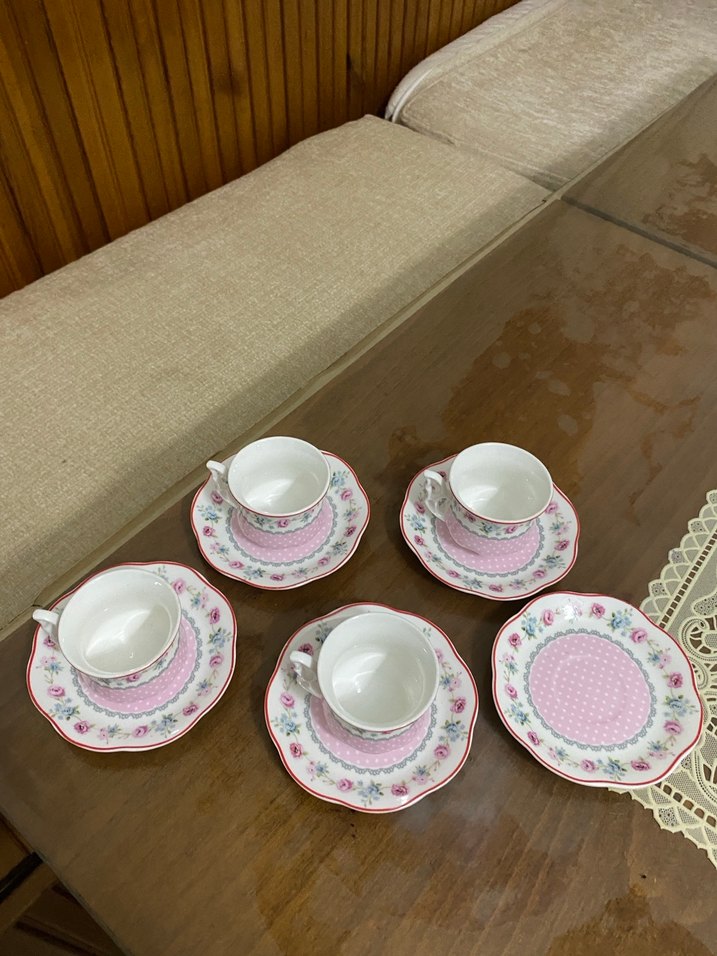 Pastel Pembe Desenli 4'lü Kahve Fincanı Takımı - Görsel 3