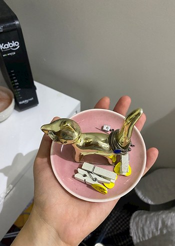 Altın Renkli Kedi Figürlü Takı Askısı - Görsel 3