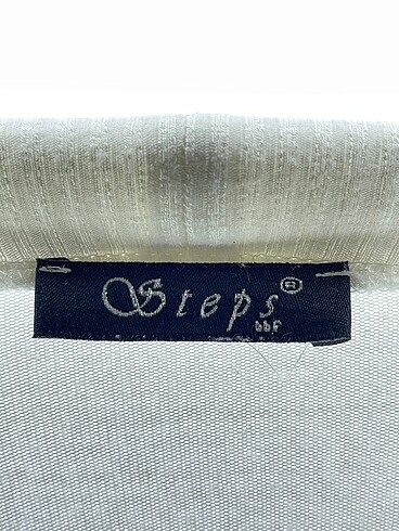 m Beden beyaz Renk PreLoved Hırka %70 İndirimli.