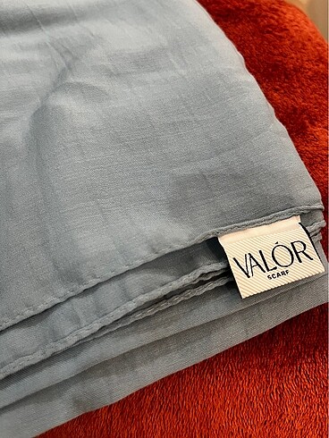 Valor Scarf