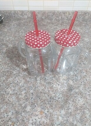Pipetli bardak kupa