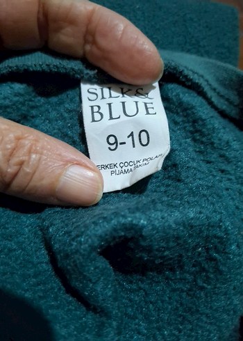 2 tane  bogazlı  tısort  ve bısıklet yaka ust tısort - Görsel 5