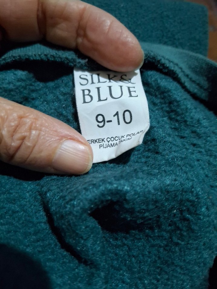 2 tane  bogazlı  tısort  ve bısıklet yaka ust tısort - Görsel 5