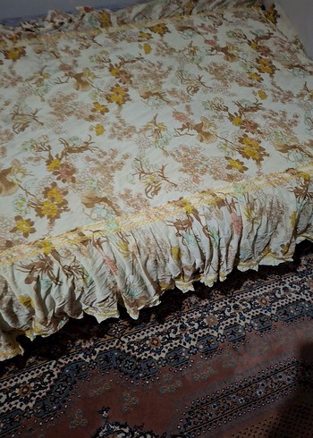 Nakışlı Bej Pastel Yatak Örtüsü - Görsel 2