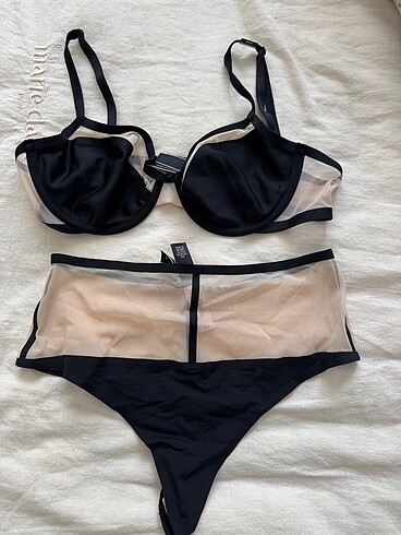 Victoria secret iç çamaşırı takkmı
