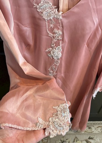 Nakış Detaylı Pembe Uzun Kadın Elbise - Görsel 2